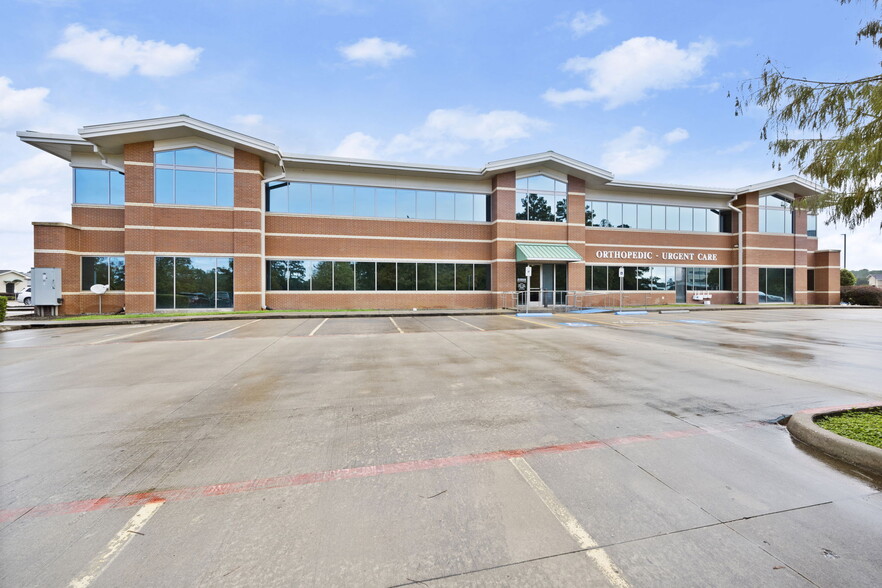403 Ogletree Dr, Livingston, TX à louer - Photo de l’immeuble – Image 3 sur 24