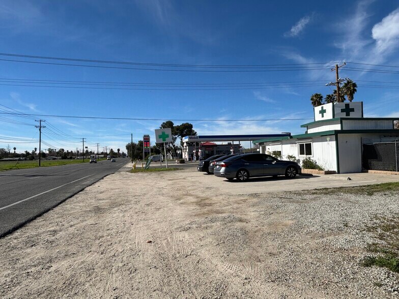 44518 Florida Ave, Hemet, CA à vendre - Photo de l’immeuble – Image 3 sur 7