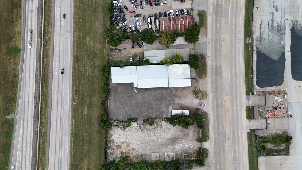 7403 S Central Expy, Dallas, TX à vendre - Photo de l’immeuble – Image 2 sur 36