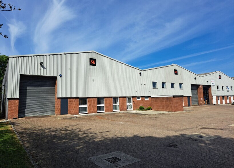 Alexandra Way, Ashchurch à louer - Photo de l’immeuble – Image 2 sur 4