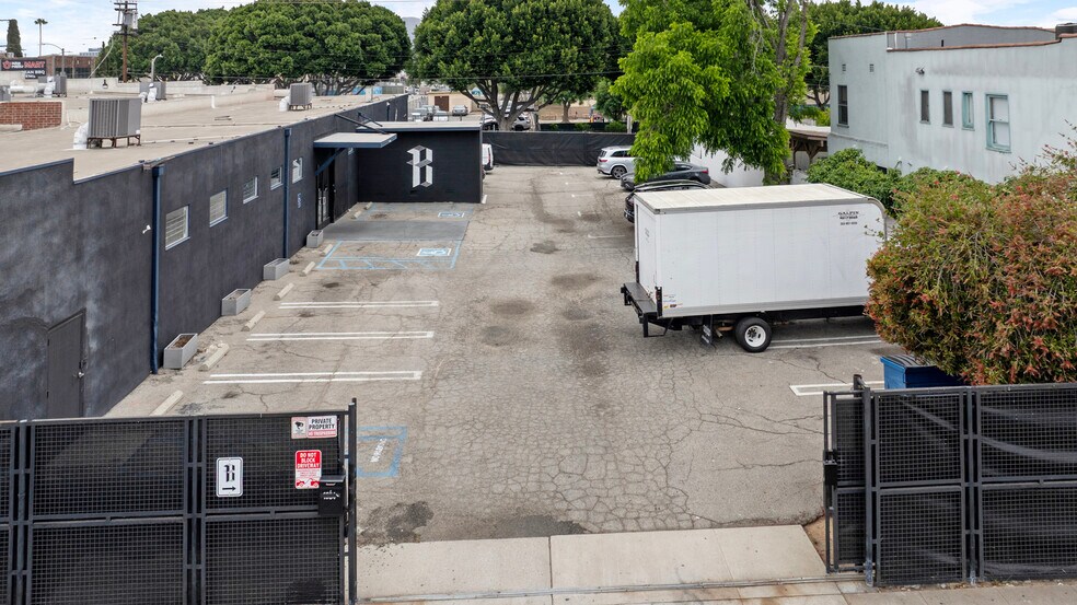 1604 Venice Blvd, Los Angeles, CA à louer - Photo de l’immeuble – Image 2 sur 69