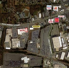 4925 W Market St, Greensboro, NC - VUE AÉRIENNE  vue de carte - Image1