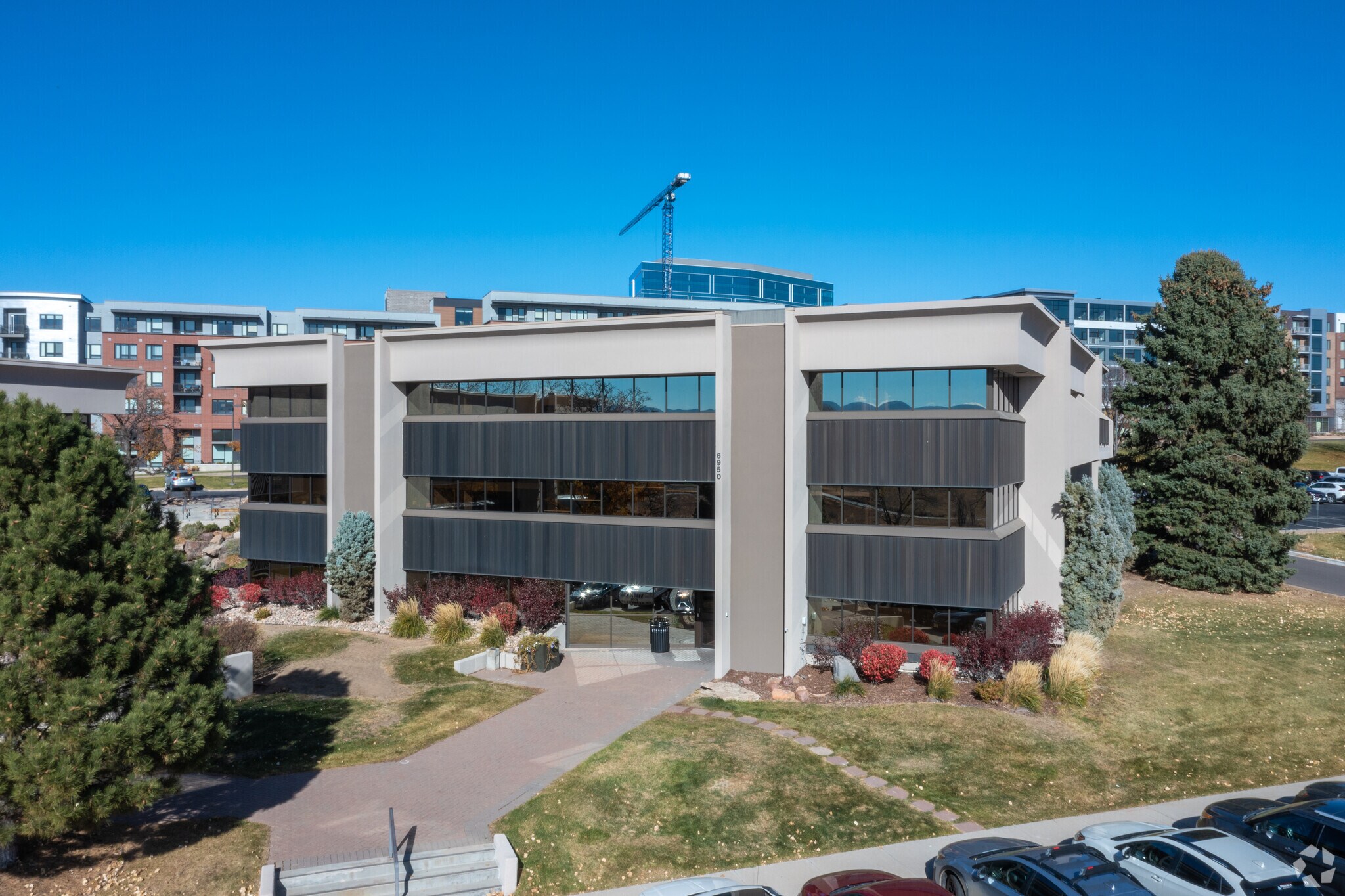 6950 E Belleview Ave, Greenwood Village, CO à louer Photo de l’immeuble– Image 1 sur 8