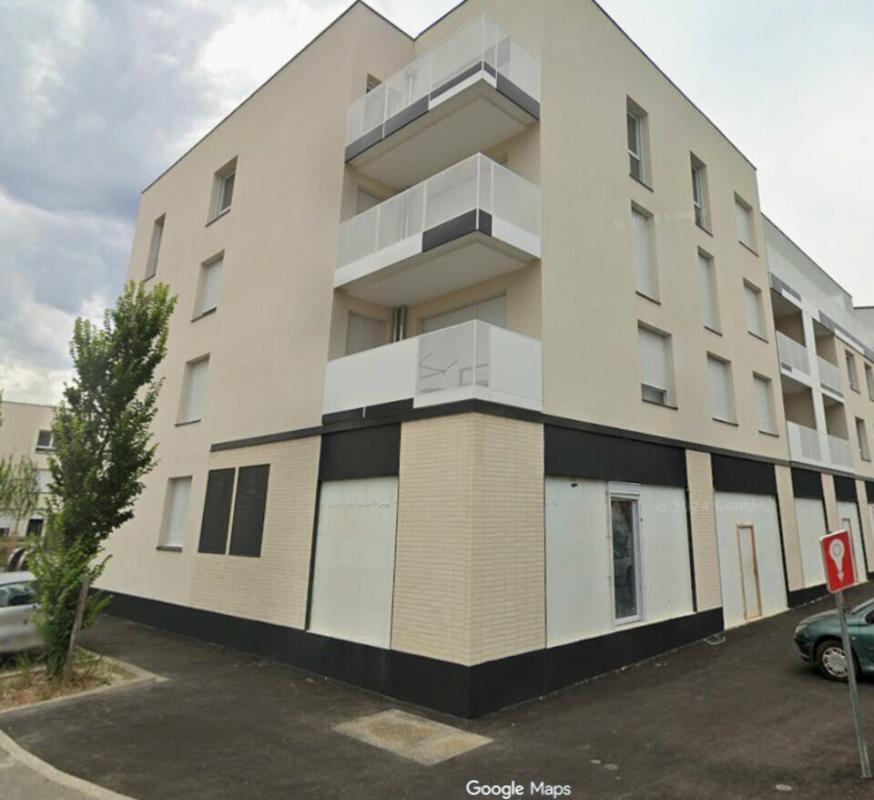 Local commercial dans Melun à louer Photo de l’immeuble– Image 1 sur 9