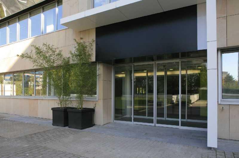 4 Rue Paul Dautier, Vélizy-Villacoublay à louer - Photo de l’immeuble – Image 2 sur 8