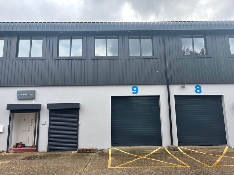 131 Aurelia Rd, Croydon à louer - Photo de l’immeuble – Image 2 sur 12