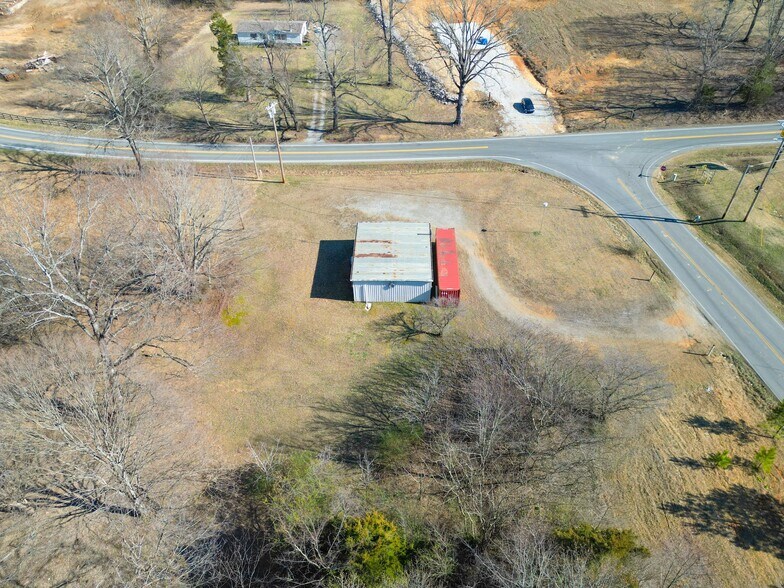 2815 TN-49 Hwy, Charlotte, TN à vendre - Photo de l’immeuble – Image 3 sur 55