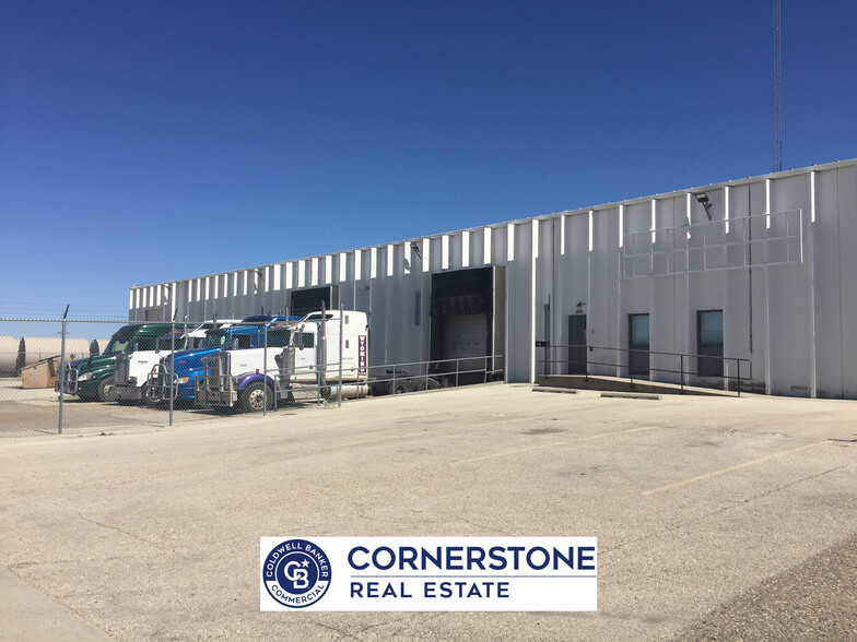 6450 E Yellowstone Hwy, Evansville, WY à louer - Photo de l’immeuble – Image 1 sur 23
