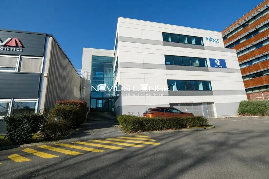 7 Avenue Didier Daurat, Blagnac à louer - Photo de l’immeuble – Image 2 sur 6