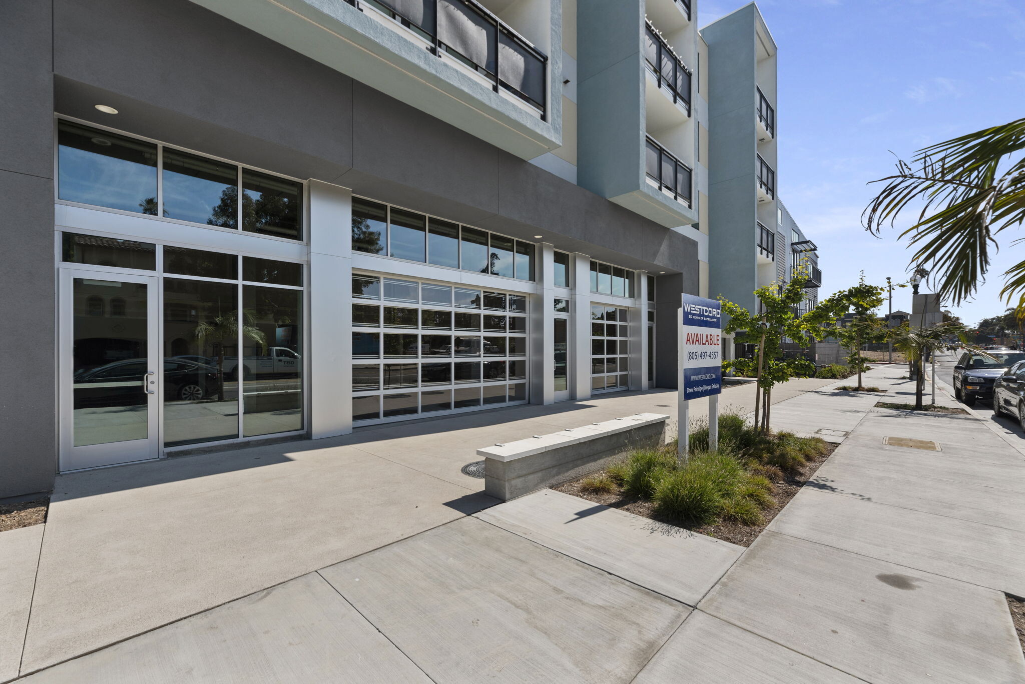 160 S Ventura Ave, Ventura, CA à louer Photo de l’immeuble– Image 1 sur 22