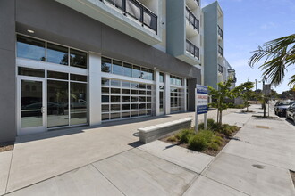 160 S Ventura Ave, Ventura, CA à louer Photo de l’immeuble– Image 1 sur 22