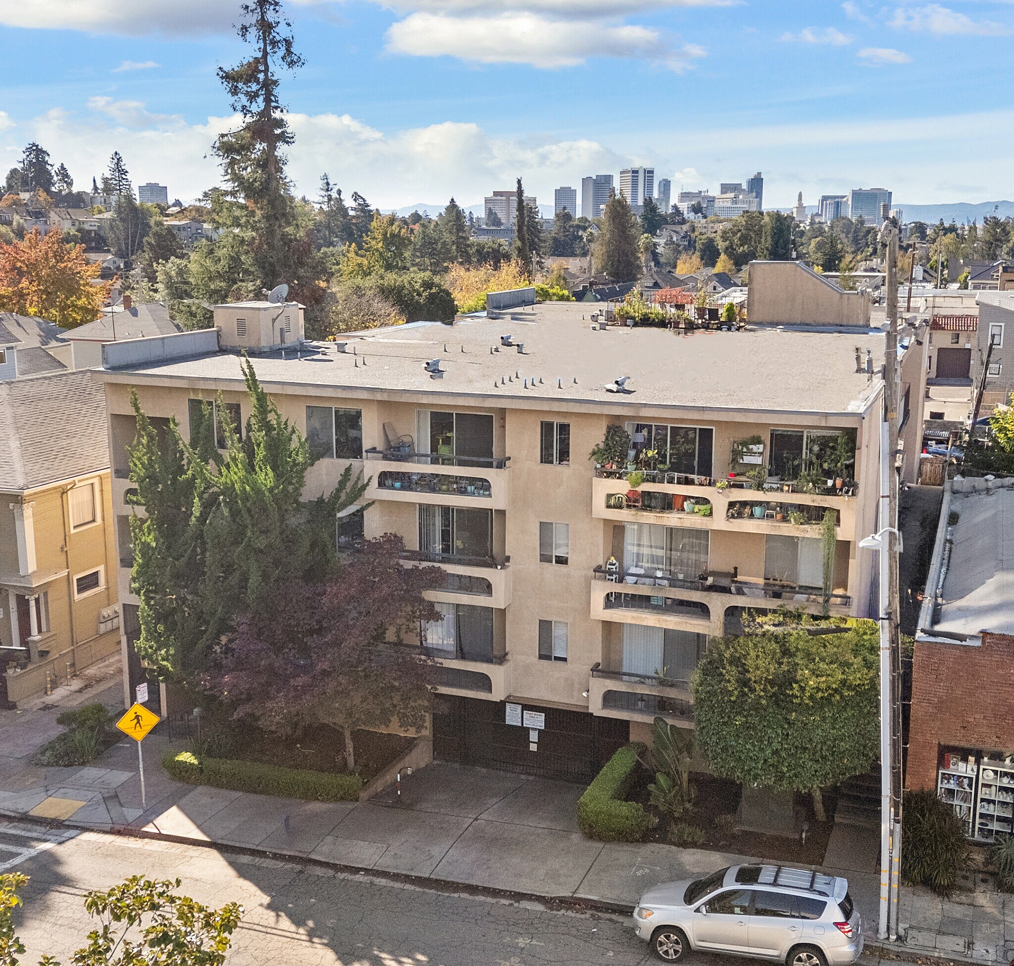 121 41st St, Oakland, CA à vendre Photo de l’immeuble– Image 1 sur 10