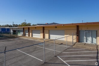 10510-10520 Mango St, Houston, TX à louer Photo de l’immeuble– Image 1 sur 9