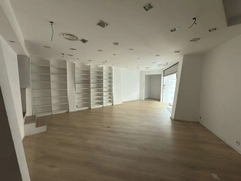 Local commercial dans Paris à louer - Photo intérieure – Image 3 sur 7