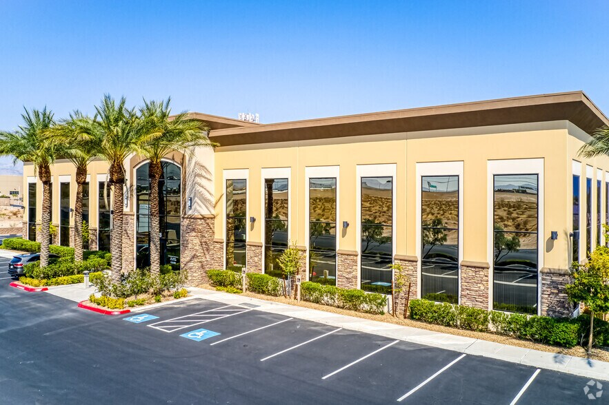 5888 W Sunset Rd, Las Vegas, NV à vendre - Photo principale – Image 1 sur 22