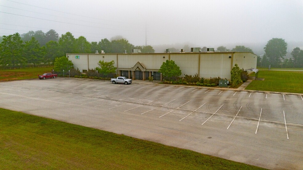 93 Commerce Blvd, Ridgeway, SC à vendre - Photo de l’immeuble – Image 2 sur 15