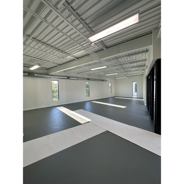2845 Irving Blvd, Dallas, TX à louer - Photo de l’immeuble – Image 3 sur 5
