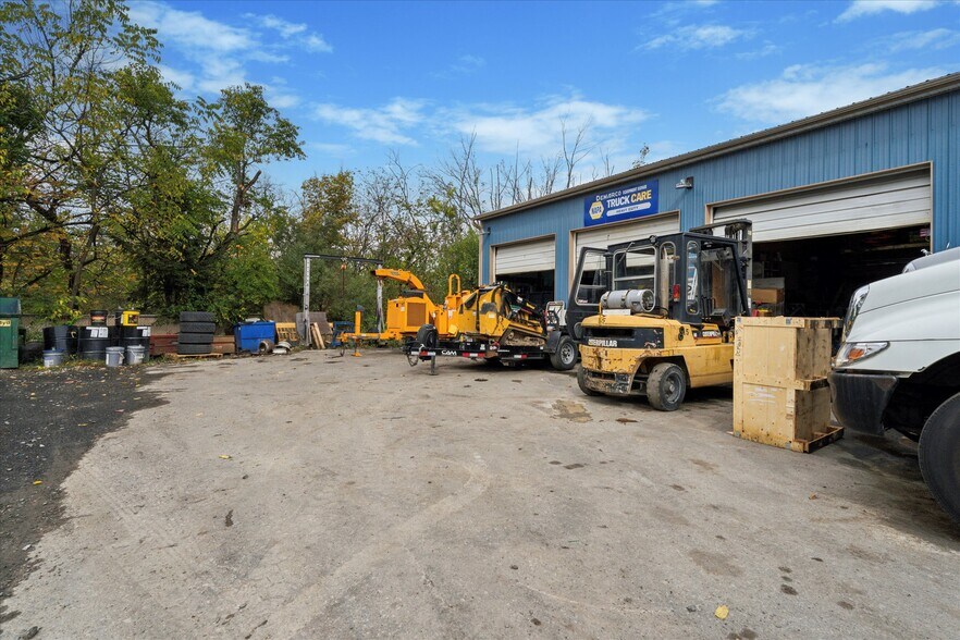 901 Township Line Rd, Phoenixville, PA à vendre - Photo de l’immeuble – Image 3 sur 16