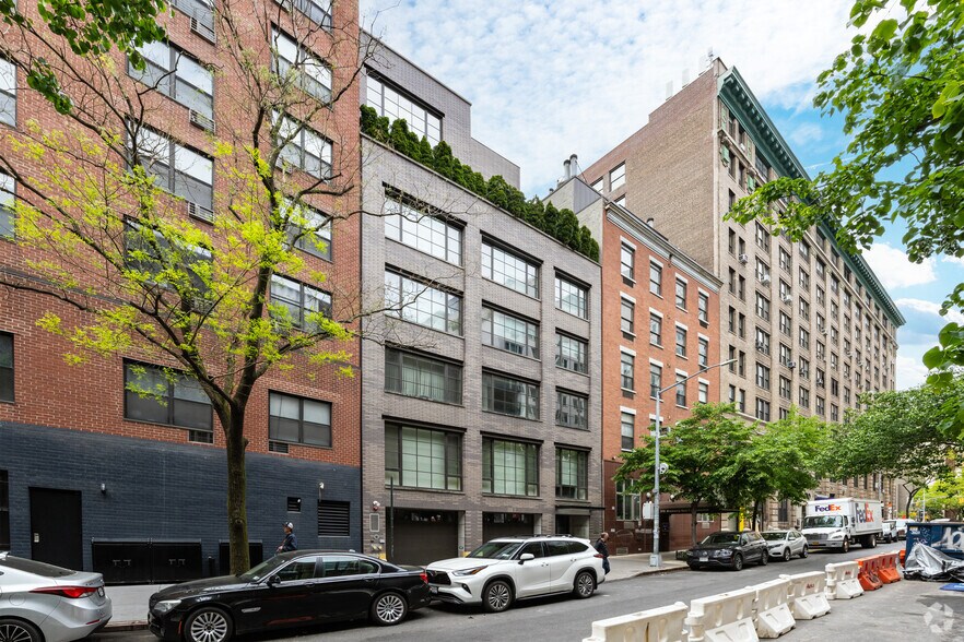 316-318 E 22nd St, New York, NY à vendre - Photo de l’immeuble – Image 3 sur 5