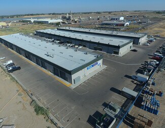 Plus de détails pour 1500 Enterprise Dr, Lemoore, CA - Industriel/Logistique à vendre