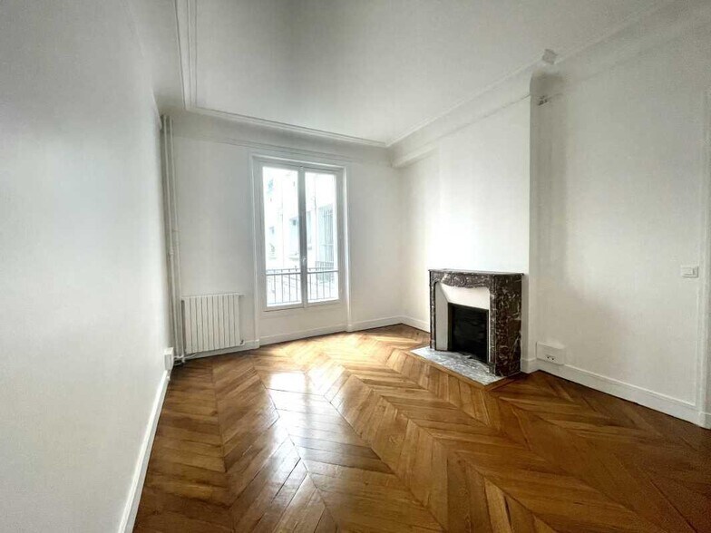 Bureau dans Paris à louer - Photo de l’immeuble – Image 3 sur 4