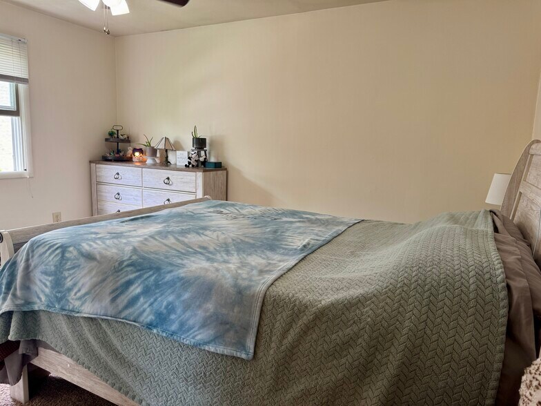 250 E Water St, Slippery Rock, PA à vendre - Photo de l’immeuble – Image 3 sur 75
