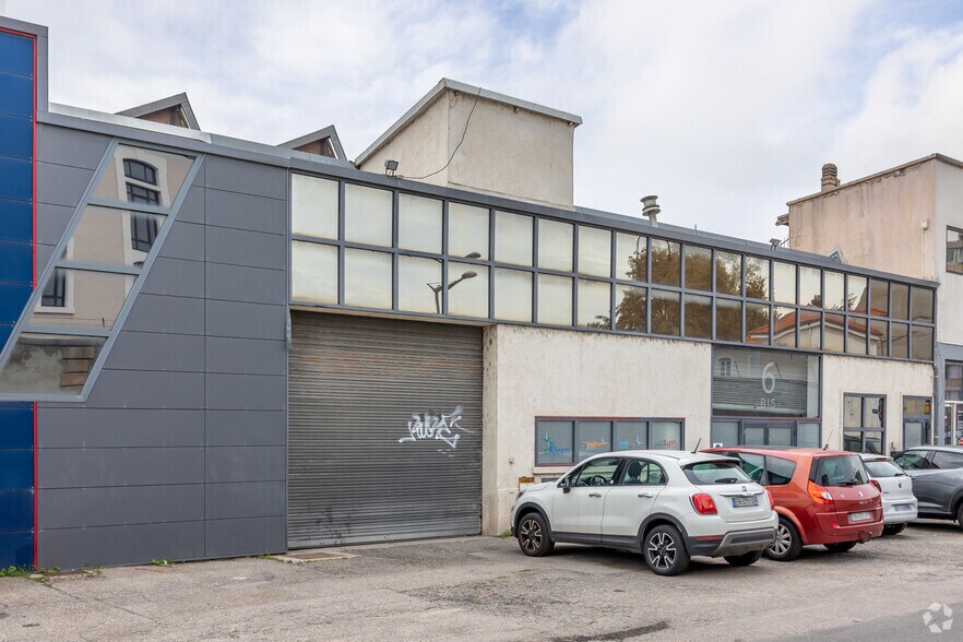 Local d'activités dans Lyon à vendre - Photo de l’immeuble – Image 3 sur 9