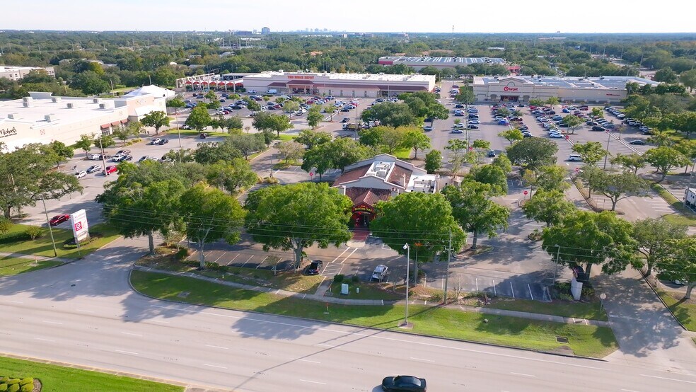 884 W Sr 436, Altamonte Springs, FL à louer - Photo de l’immeuble – Image 2 sur 5