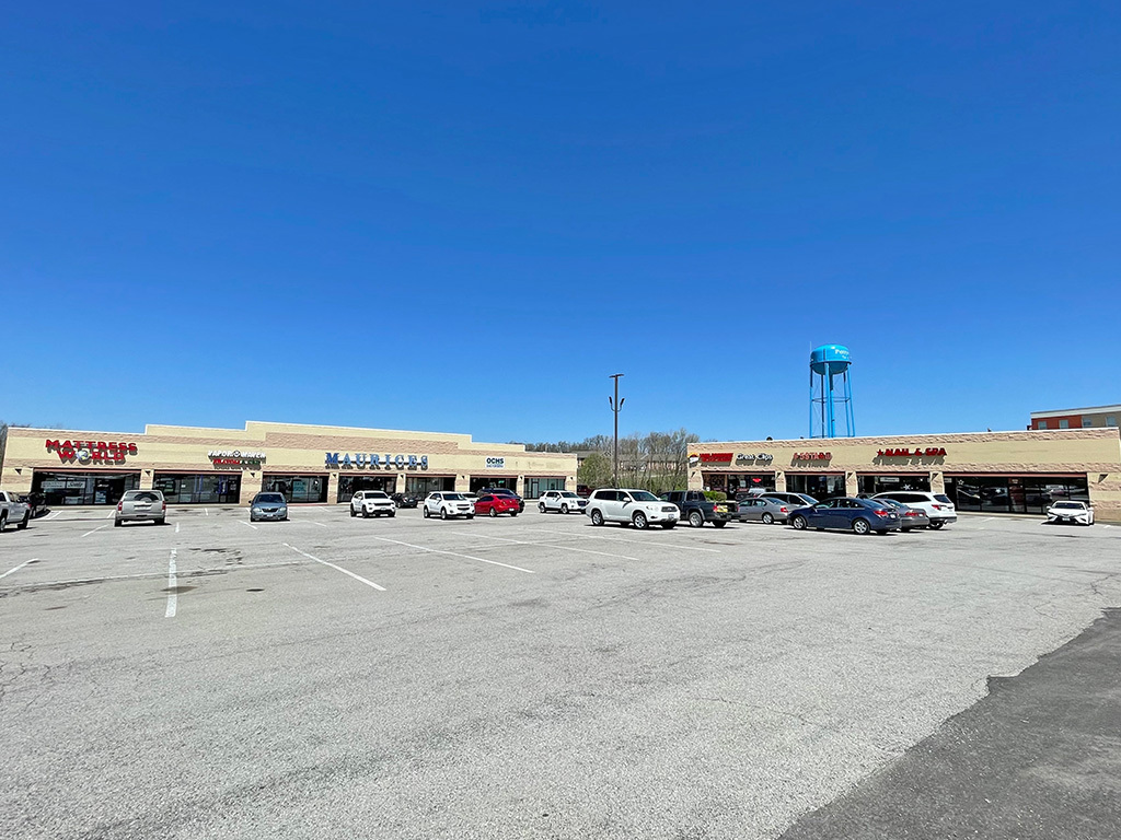 Perryville Crossing, 2015-2021 Jefferson Street, Perryville, MO à louer Photo de l’immeuble– Image 1 sur 3
