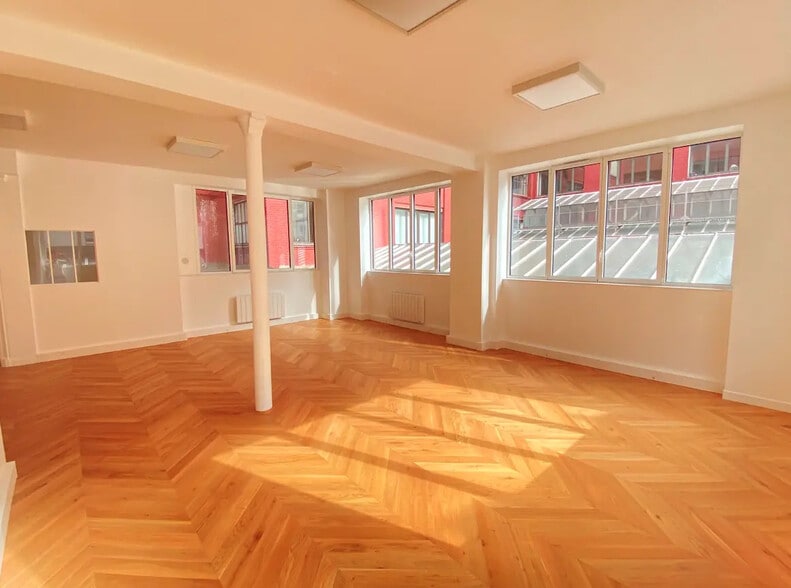 Bureau dans Paris à louer - Photo de l’immeuble – Image 3 sur 8