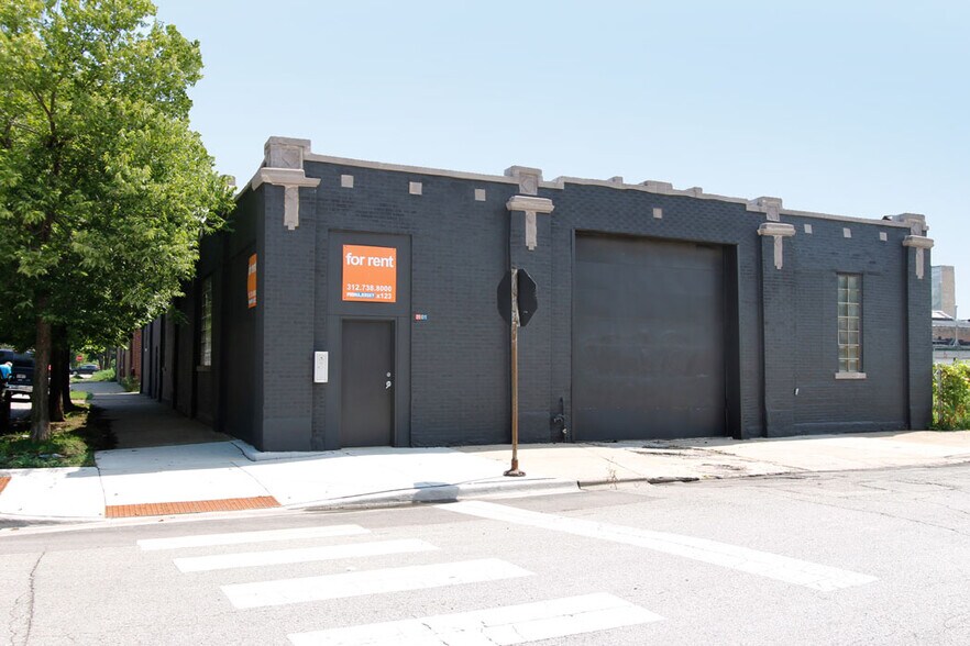 2101 S Peoria St, Chicago, IL à louer - Photo de l’immeuble – Image 3 sur 12
