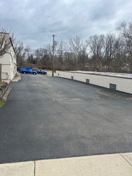 4080 Dayton-Xenia Rd, Dayton, OH à louer - Photo de l’immeuble – Image 3 sur 17