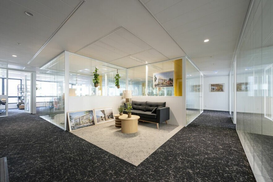 Bureau dans Montigny-le-Bretonneux à vendre - Photo intérieure – Image 2 sur 9