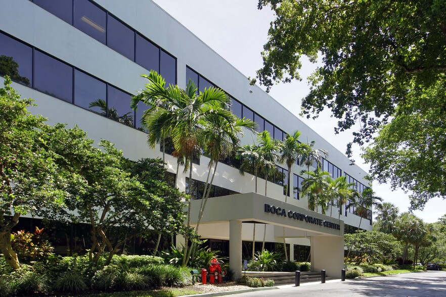 2101 NW Corporate Blvd, Boca Raton, FL à louer - Photo de l’immeuble – Image 3 sur 7