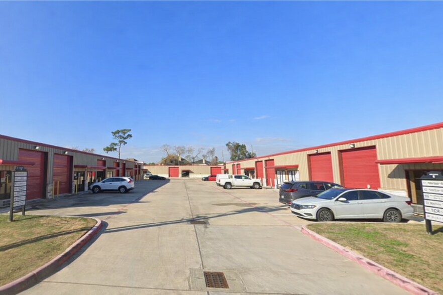 11412 Spring Cypress Rd, Tomball, TX à louer - Photo de l’immeuble – Image 3 sur 3