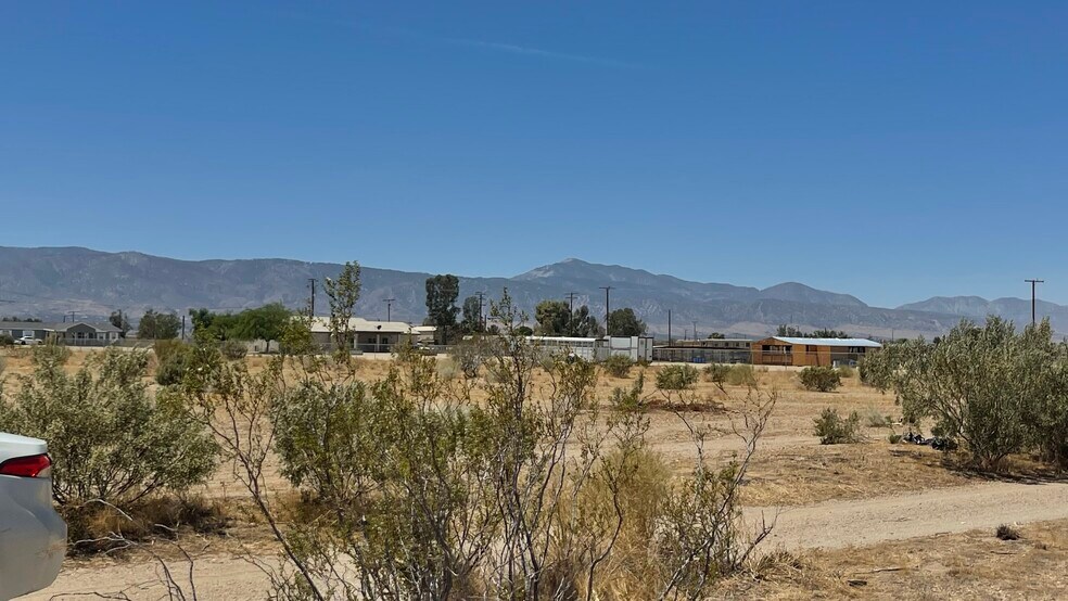 Sheep creek Road, Adelanto, CA à vendre - Photo principale – Image 1 sur 8