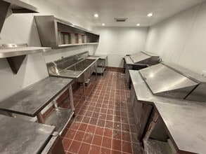 1121-1139 4th St, San Rafael, CA à louer Photo intérieure– Image 2 sur 2