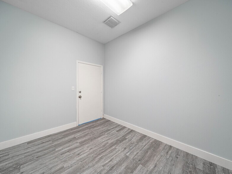 1435 Dunn Ave, Daytona Beach, FL à louer - Photo de l’immeuble – Image 3 sur 12