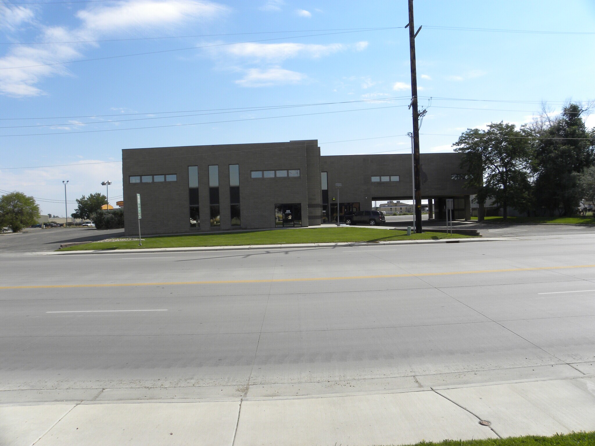 305 SW Wyoming, Casper, WY à vendre Photo de l’immeuble– Image 1 sur 23