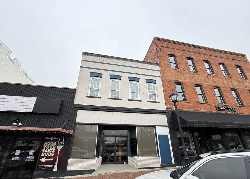 25 E Main St, Buford, GA à vendre - Photo de l’immeuble – Image 2 sur 14
