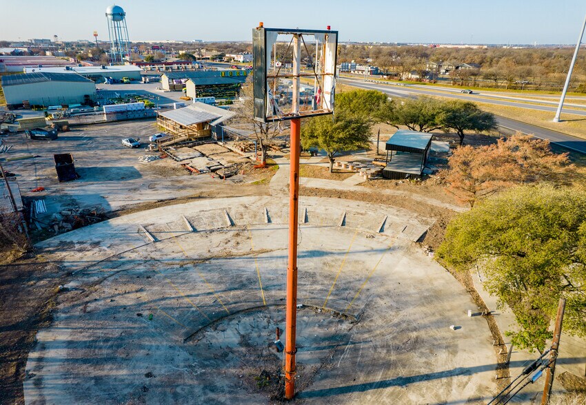 1600 S General Mcmullen Dr, San Antonio, TX à louer - Photo de l’immeuble – Image 2 sur 29