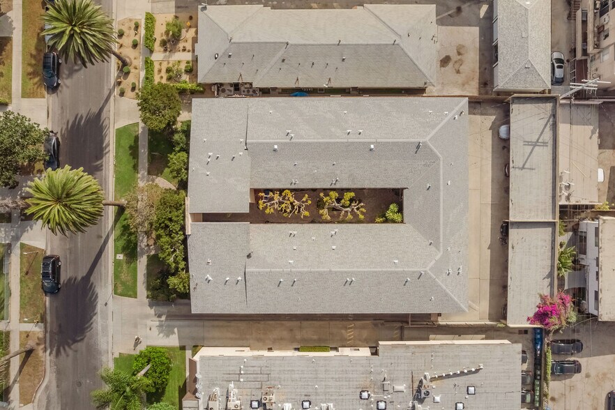 3705 WESTWOOD BL, Los Angeles, CA à vendre - Photo de l’immeuble – Image 3 sur 42