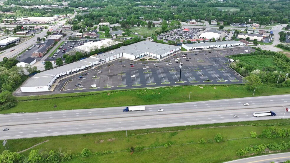 401 Outlet Center Dr, Georgetown, KY à louer - Vidéo sur l’annonce professionnelle – Image 2 sur 27