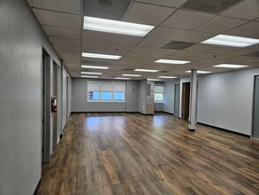 20 S Santa Cruz Ave, Los Gatos, CA à louer Photo intérieure– Image 1 sur 5