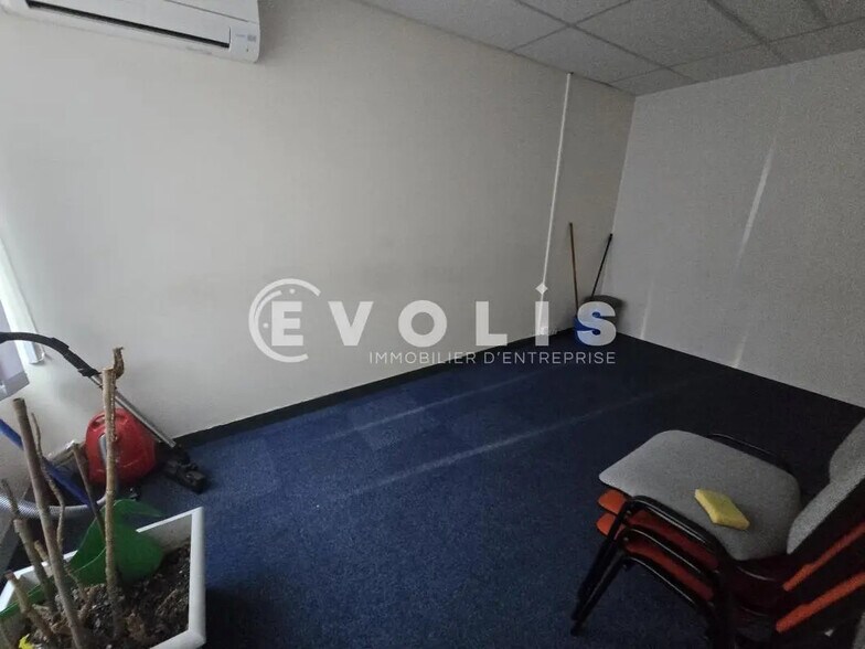 Bureau dans Palaiseau à louer - Photo de l’immeuble – Image 3 sur 7