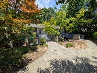 Plus de détails pour 101 Cloister Ct, Chapel Hill, NC - Coworking à louer