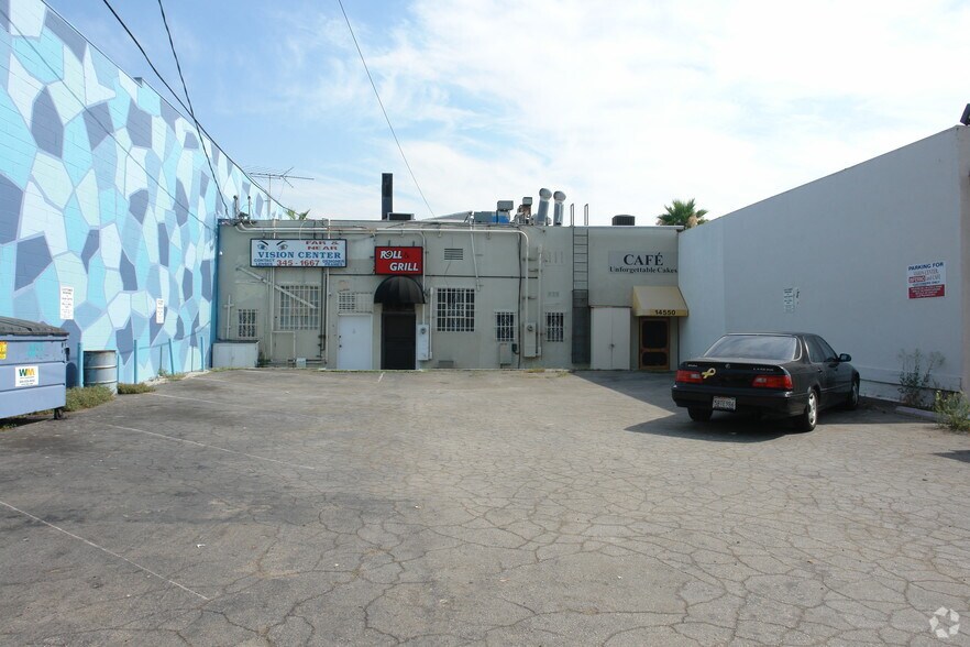 14550-14554 Ventura Blvd, Sherman Oaks, CA à louer - Photo de l’immeuble – Image 3 sur 7