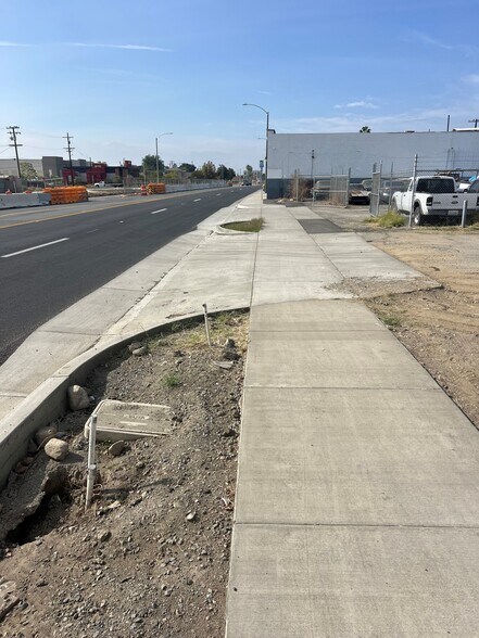 661 Holt blvd, Ontario, CA à vendre - Photo de l’immeuble – Image 2 sur 9