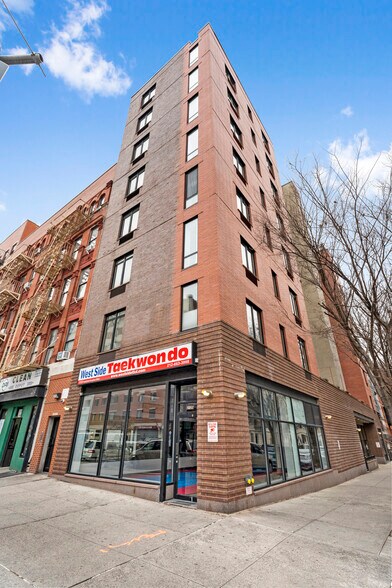 304 W 115th St, New York, NY à vendre - Photo de l’immeuble – Image 2 sur 12