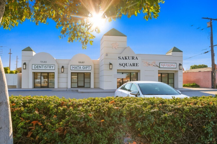 18183-18195 Van Ness Ave, Torrance, CA à louer - Photo de l’immeuble – Image 2 sur 6